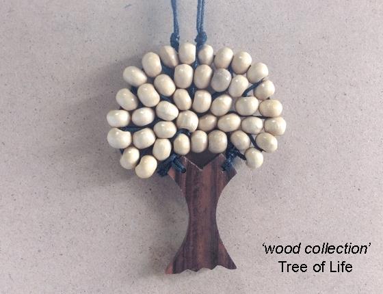 Tree of Life Necklace, Natural Wood, Whitish Beige Wooden Beads - Click Image to Close